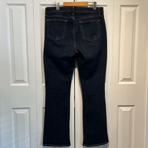 Tommy Hilfiger Blue Dark‎ Wash Curve Bootcut Jeans Size 12 - Picture 6 of 11